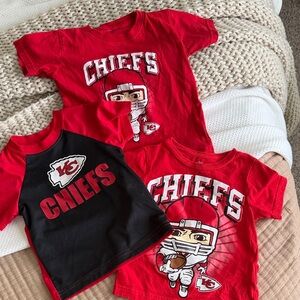 Toddler Kansas City Chiefs Red Graphic Tee bundle